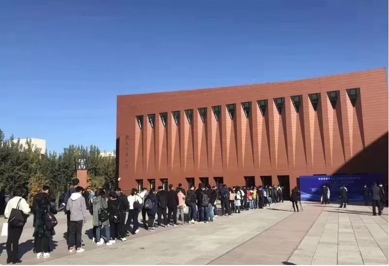 陕西沙巴(中国)体育有限公司官网集团赴清华大学参与省国有企业人才智力引进互换会 150余人意向应聘