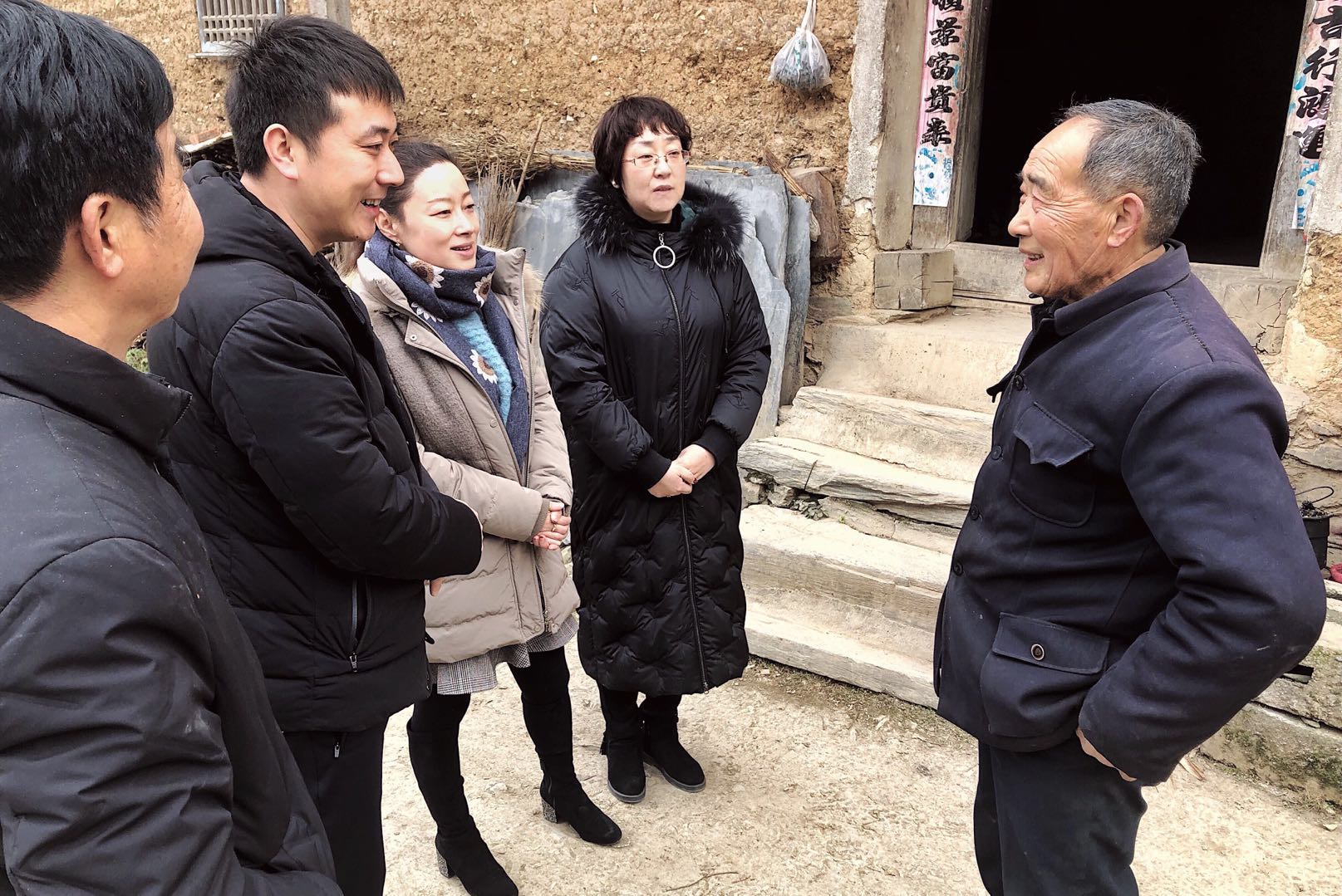 陕西沙巴(中国)体育有限公司官网集团赴旬阳县双河镇走访慰问送温暖