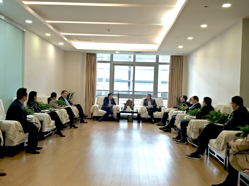 陕西沙巴(中国)体育有限公司官网集团与西安国际港务区管委会互换座谈