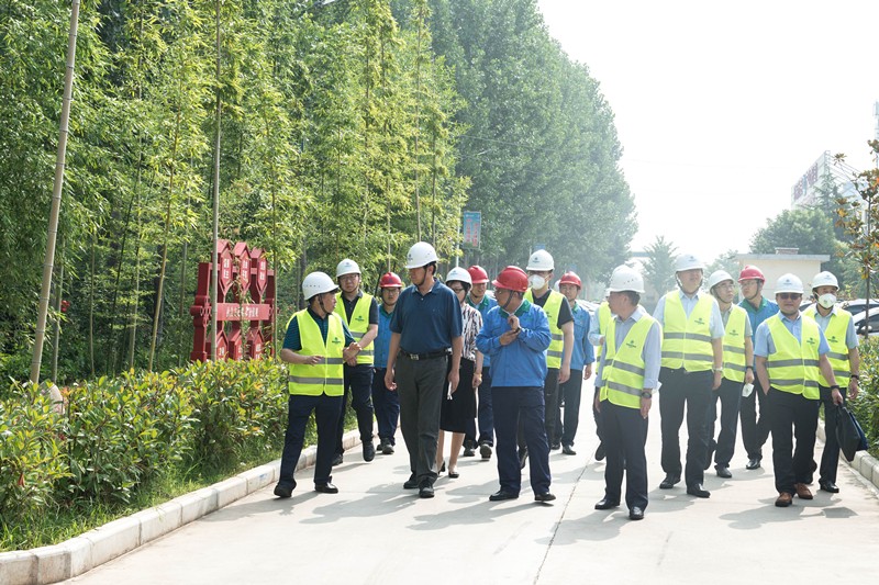 省委组织部副部长范永斌到陕西沙巴(中国)体育有限公司官网集团调研