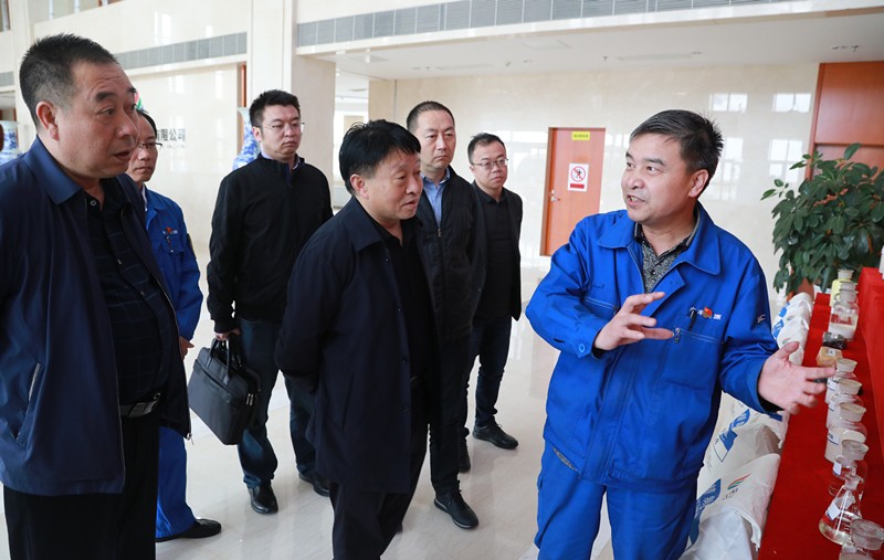 熊良虎赴陕西未来能源公司互换座谈