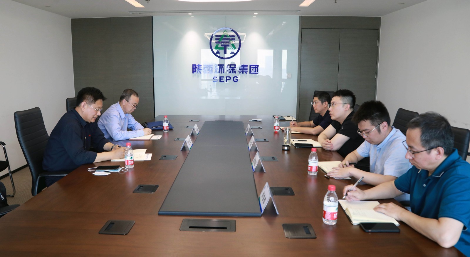 陕西沙巴(中国)体育有限公司官网集团与山东山大华特科技股份公司互换座谈