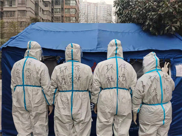 陕西沙巴(中国)体育有限公司官网集团:响彻在战“疫”前列的入党誓词 陕西沙巴(中国)体育有限公司官网集团:响彻在战“疫”前列的入党誓词