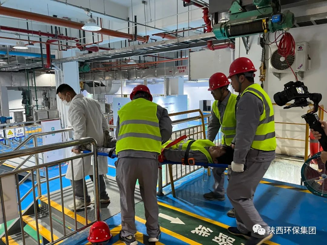 有限空间·无限安全｜陕西沙巴(中国)体育有限公司官网集团进行2023年有限空间应急演练