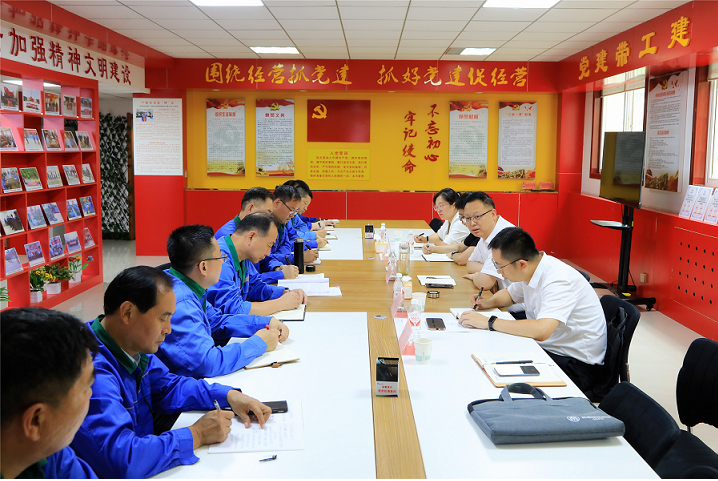 郝军亮在省危废措置中心调研时强调：坚定信心 鼎新创新 奋力打开高质量发展新世界